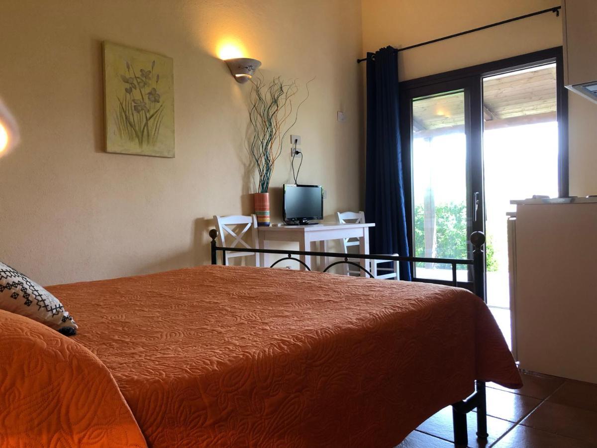 Agriturismo Campesi Casale Tra Le Vigne Альенту Экстерьер фото